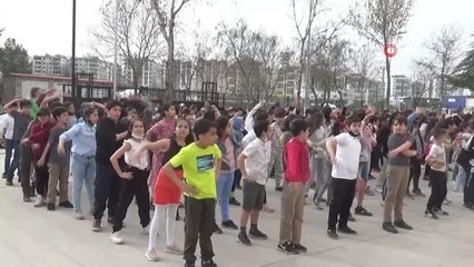 Diyarbakır'da öğrenciler derslere spor yaparak başlıyor