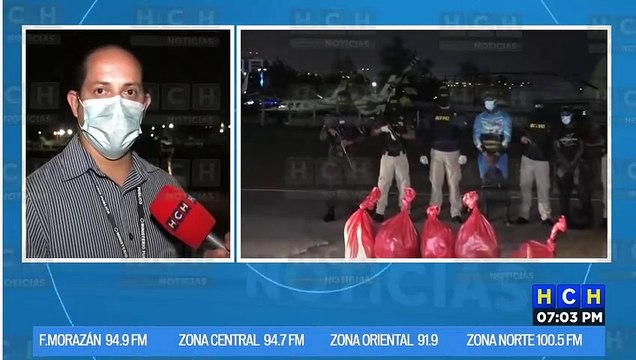 Tres detenidos, armas y 107 kilos de supuesta droga decomisada en Brus Laguna llega a la capital