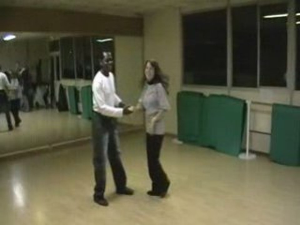 Salsa Etiolles