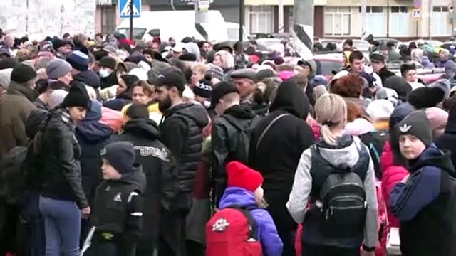 Est Ucraina: offensiva russa in vista, le autorità esortano i residenti ad evacuare