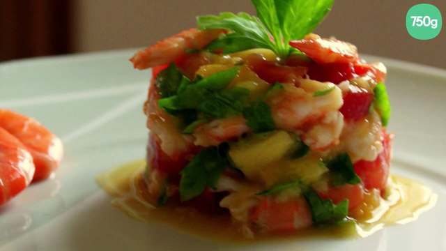 Salade de crevettes, mangue et tomates au citron vert