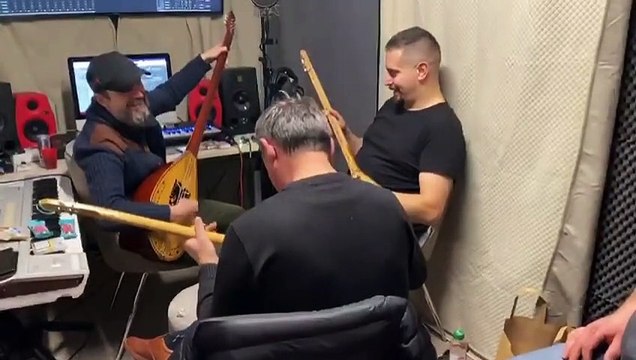 Duli - Nje pjes te shkurter Live me Sharki e Çifteli