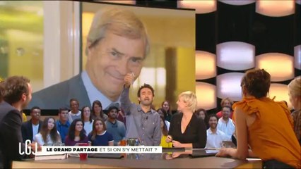 Le Grand Journal - Mathieu Madénian fait un émouvant discours pour Noël... Avec un petit tacle à Vincent Bolloré !