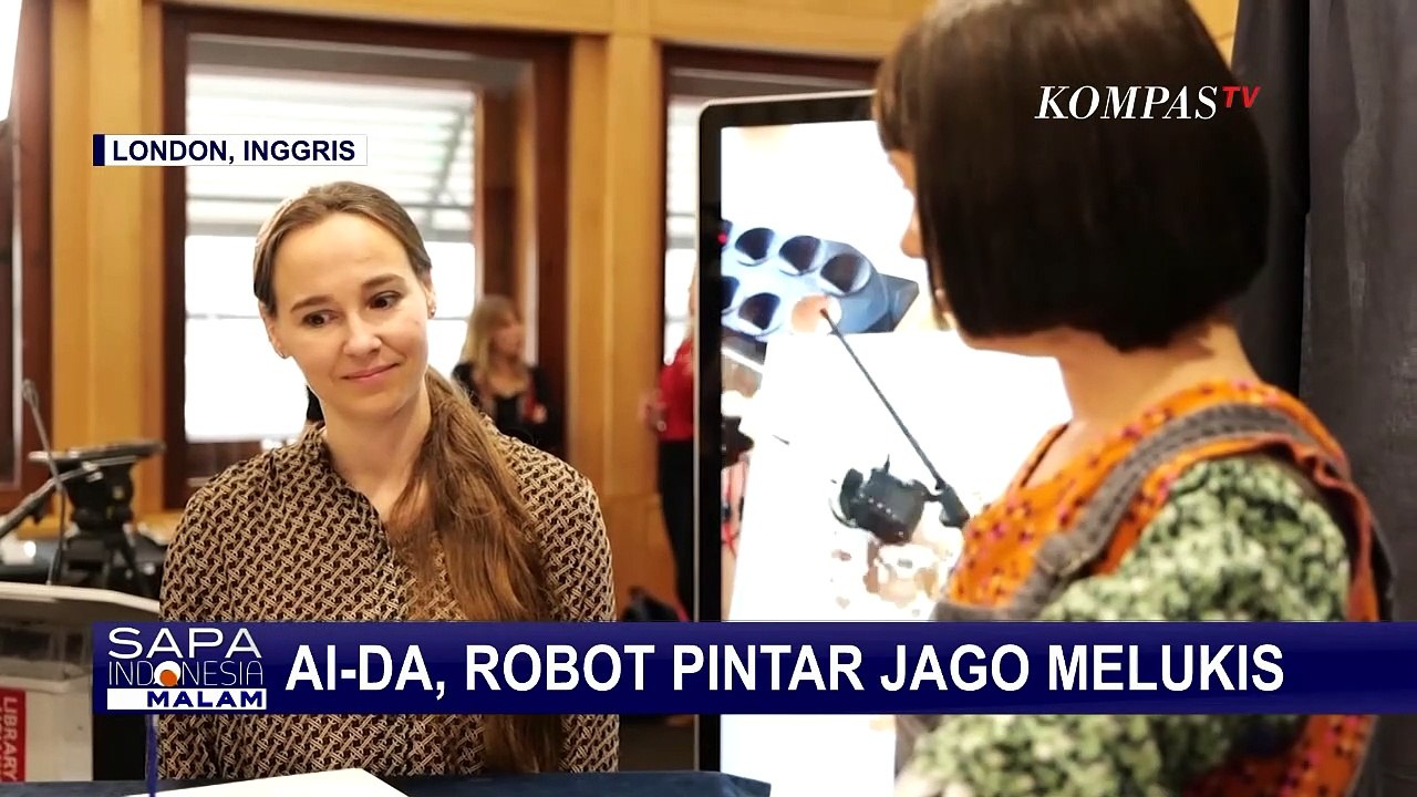 Menggunakan Kecerdasan Buatan, Robot AIDA Dapat Lukis Potret Manusia dalam Waktu 1 Jam!