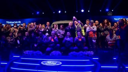 Bakan Varank, E-Transit ile fabrikada tur attı