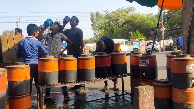 हाई गर्मी:: ना दिन में चैन ना रात में सुकून