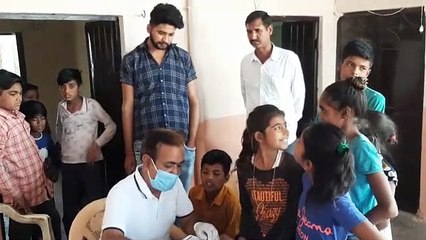 यहां पर बच्चों एवं बड़ों का इलाज करने खुद पहुंचे डॉक्टर्स