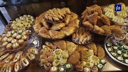رغم الأزمات.. طقوس شهر رمضان وعاداته حاضرة في شوارع بيروت