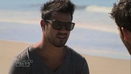 Nicolas pense que Caroline est en danger (Hollywod Girls 2)