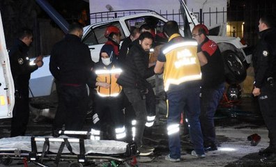 Son dakika haber | MAKAS ATAN OTOMOBİL KAZAYA NEDEN OLDU: 3 YARALI