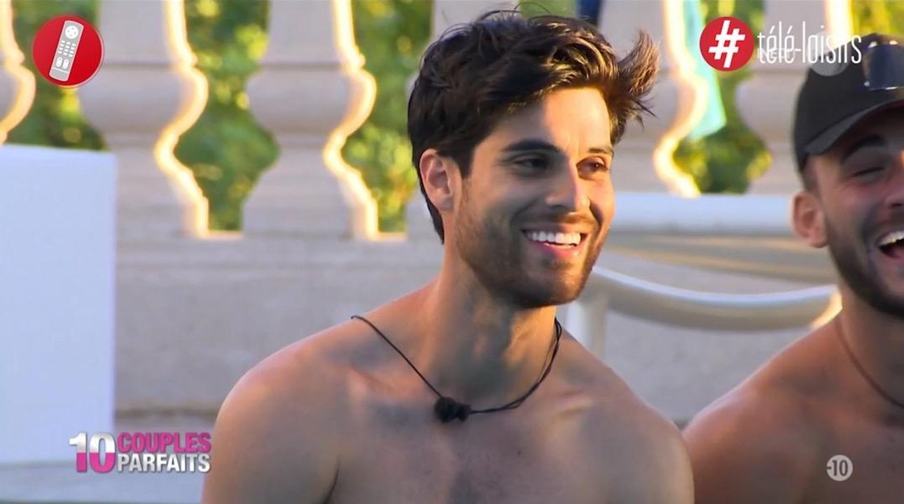 Un candidat de 10 couples parfaits se vante de ses performances sexuelles devant ses conquêtes potentielles