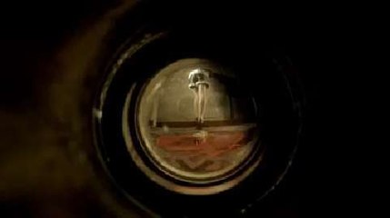 American Horror Story Hotel - le générique