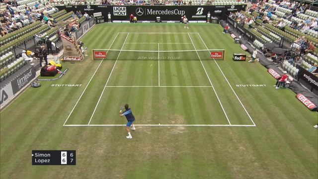 Stuttgart - Simon tombe face à Feliciano Lopez