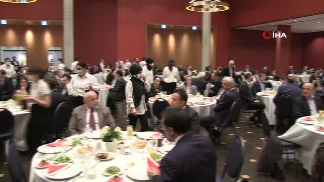Türkiye'nin Berlin Büyükelçiliğinde geniş katılımlı iftar programı