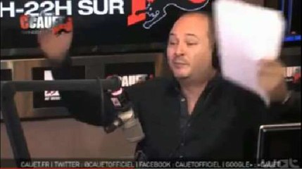 Cauet balance des "saloperies" sur les "connasses blondes"