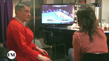 LNE - Quand Jean-Marie Bigard regarde le handball déguisé en femme !