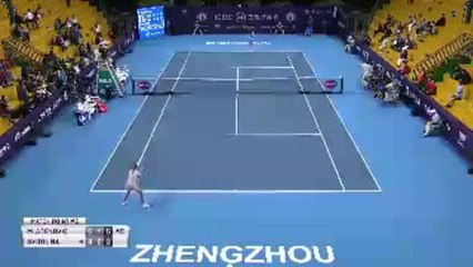 Zhengzhou - Mladenovic remporte un magnifique combat face à Svitolina