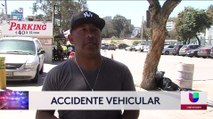 Un camión repartidor de lácteos, volcó encima de un auto que hacía fila para cruzar a Estados Unidos.