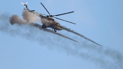 Ukrayna ordusuna ait helikopterin hedeflerini vurma anı pilotun kamerasına yansıdı