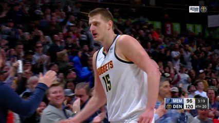 Tải video: Jokic makes history as Nuggets secure playoff berth