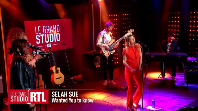 Selah Sue interprète Wanted you to know dans Le Grand Studio RTL