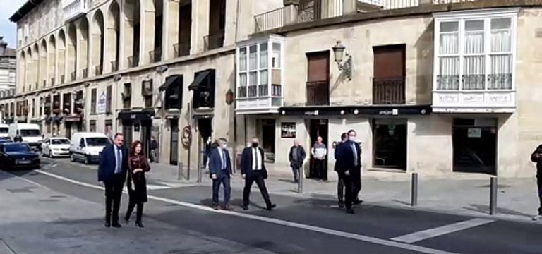 Isabel Díaz Ayuso llega al Memorial Víctimas del Terrorismo en Vitoria