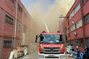 Son dakika haber: Başakşehir'de sanayi sitesindeki iş yerinde çıkan yangın söndürüldü