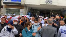 SENDİKANIN GREV KARARI ALDIĞI ÇORLU BELEDİYESİ ÖNÜNDE PROTESTO