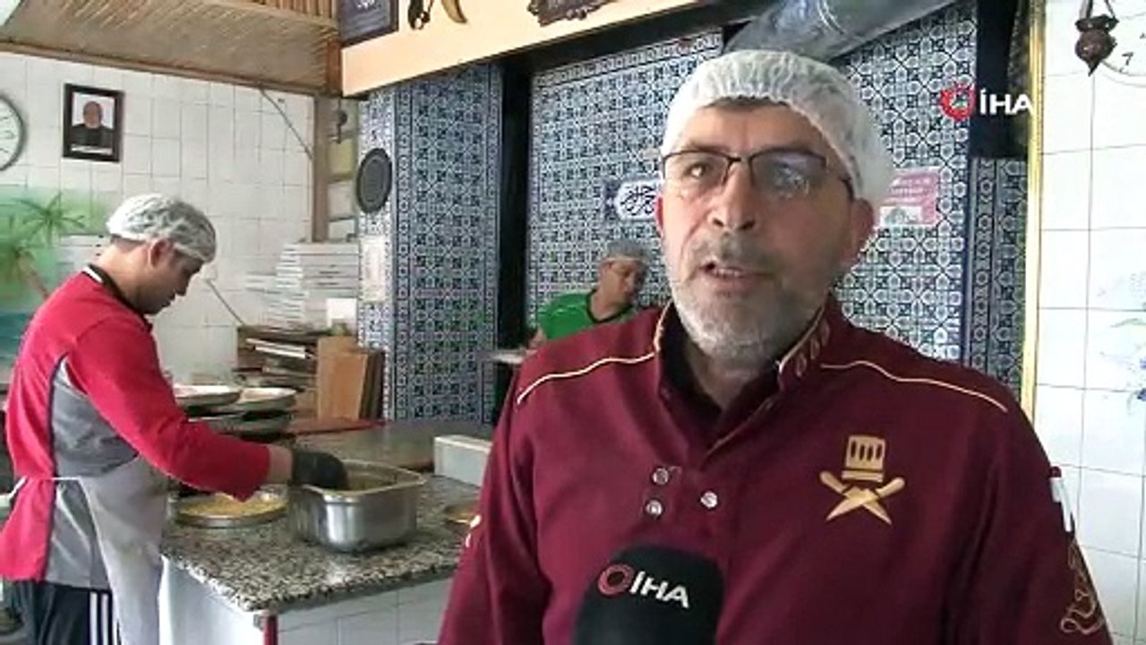 İftarda tatlı, sahurda ekmek vazgeçilmez lezzet; tahinli pide