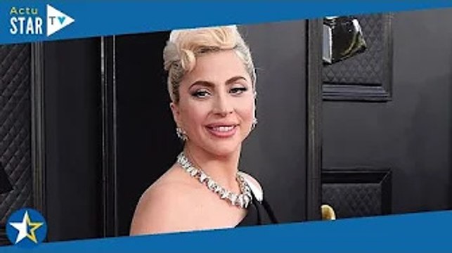 Grammy Awards 2022 : froufrous, drapés, décolletés, déguisements… Les looks les plus osés du tapis r