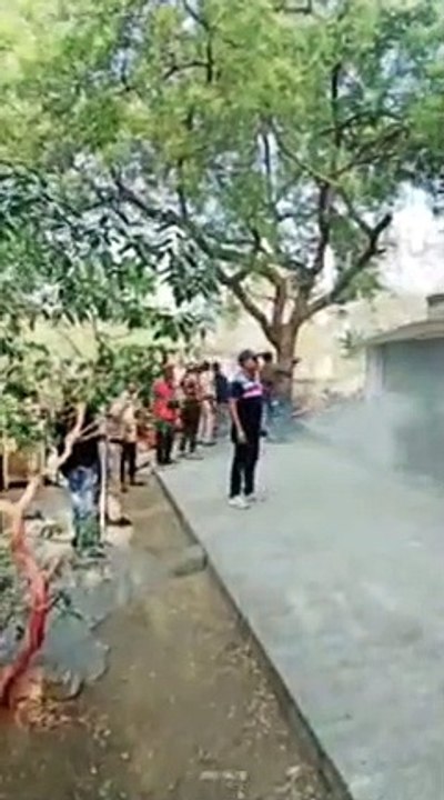 Indian Railways : JCB video fired at 10 mafia houses in Ratlam