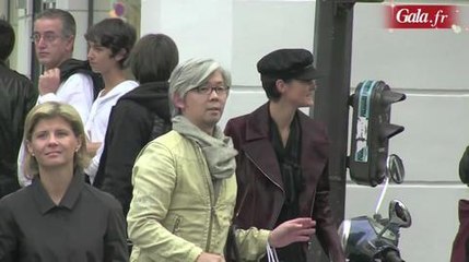 Laeticia en pleine séance de shopping chez Colette