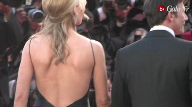 Un Artist et un Gamin sur les marches cannoises