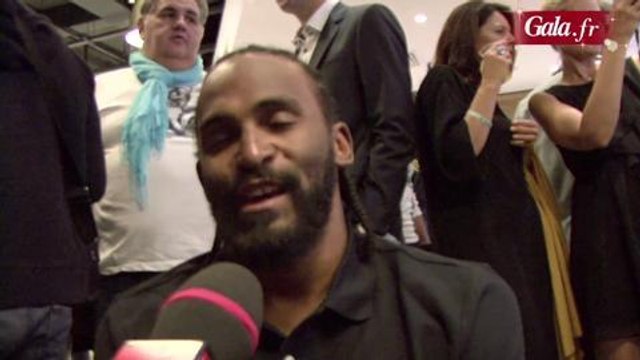 Gala.fr-Tony Parker au restaurant Arrêt de jeu