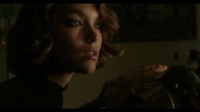 Gala.fr- L'invitation au voyage de Vuitton