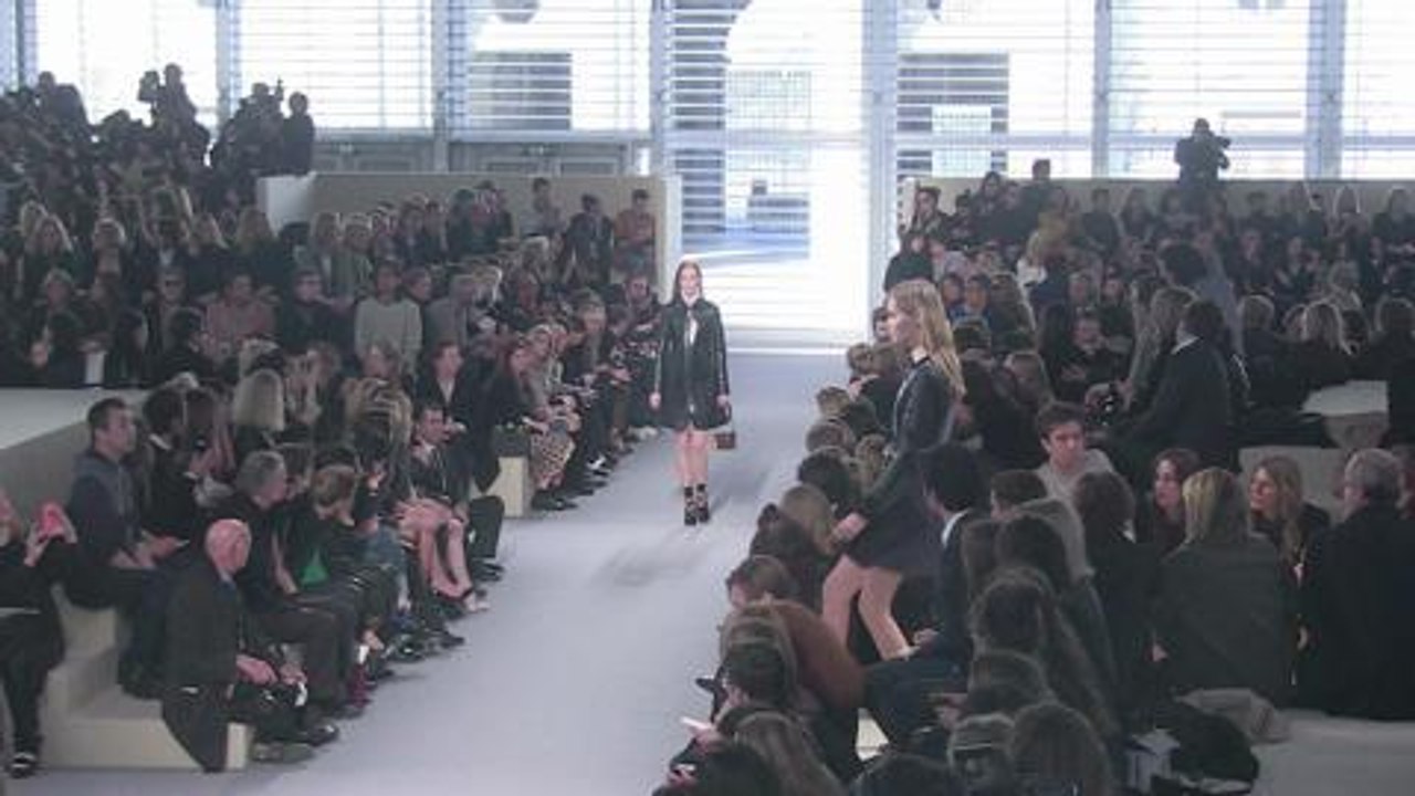 Gala.fr - Défilé Louis Vuitton automne-hiver 2014-2015