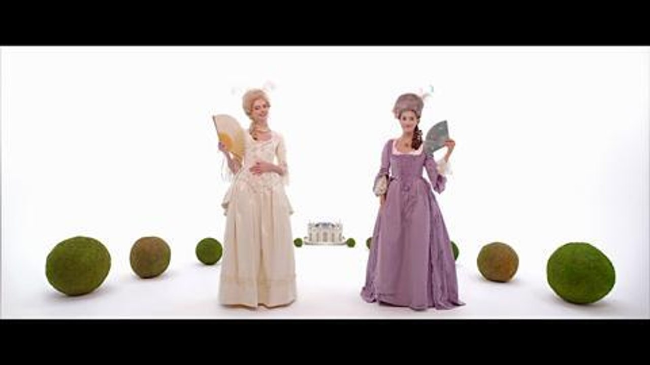 Gala.fr – Frederique Bel : La minute blonde pour l'Alerte Jaune