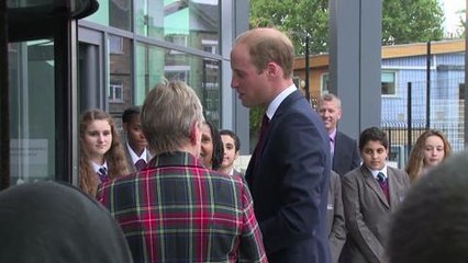 Gala.fr-Prince William arrive aux Diana awards