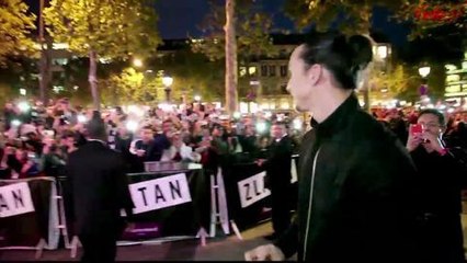 Gala.fr- Zlatan présente son parfum chez Marionnaud