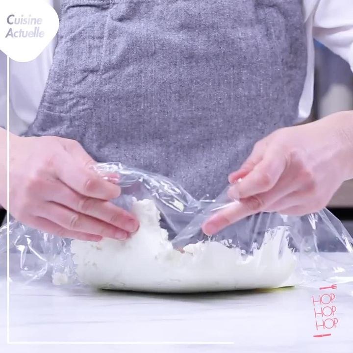 Hop hop hop : cheese ball au chèvre frais, tomates séchées et graines