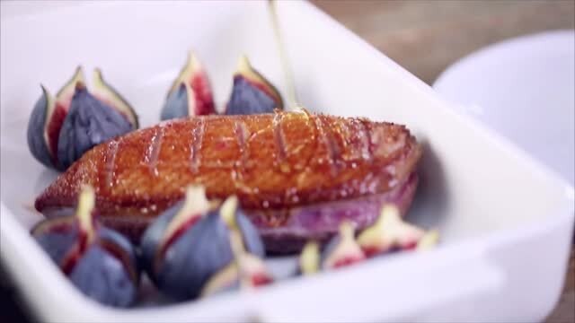 La recette du magret de canard au miel et aux figues