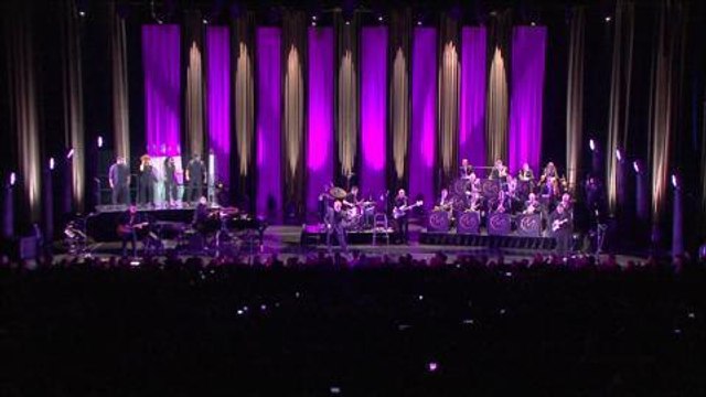 Gala.fr-EDDY MITCHELL -Lèche Botte Blues-©PathéLive