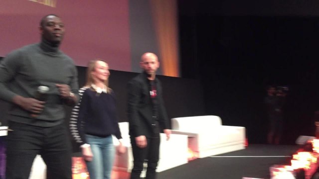 GALA VIDEO- Omar Sy fait le show à l'Alpe d'Huez