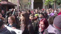 Istanbul : manifestation de soutien aux professeurs limogés