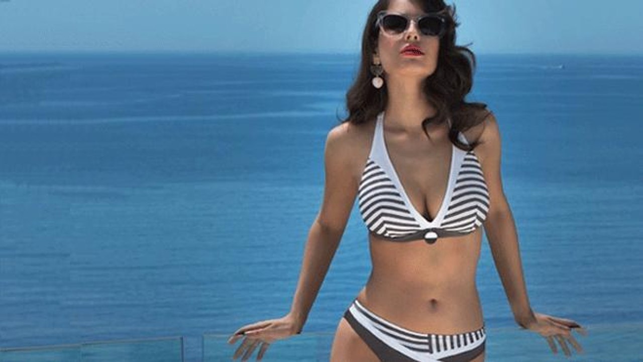 Trouvez le bon maillot sur les conseils de notre expert mode avec notre vidéo