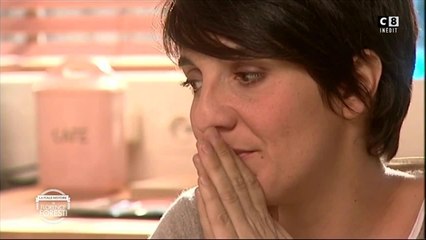 Florence Foresti fond en larmes devant une vidéo d'elle adolescente