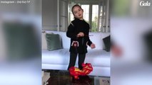 GALA VIDEO - Arabella, la fille de 5 ans d'Ivanka Trump, chante en chinois