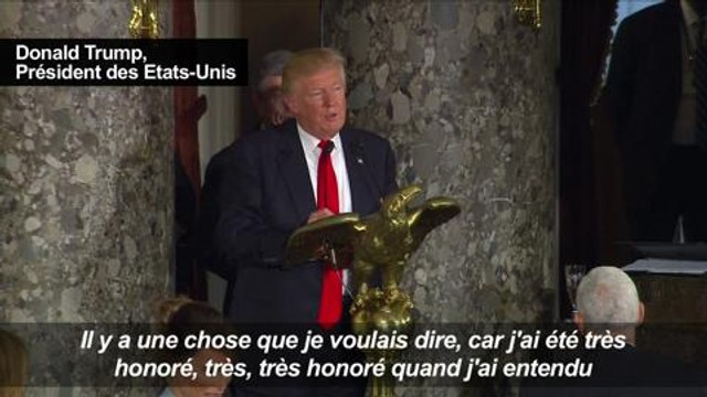 Donald Trump a demandé une standing ovation pour Hillary Clinton