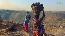 En Inde, l'enfer des mines de charbon à ciel ouvert de Dhanbad [GEO]