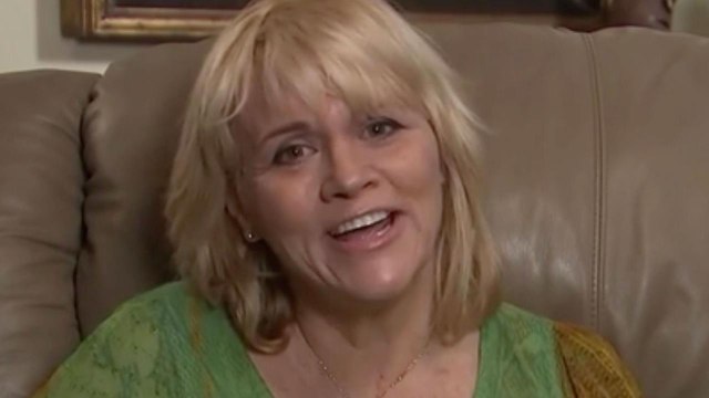 GALA VIDEO - La demi-soeur de Meghan Markle parle du mariage de l'actrice avec le prince Harry